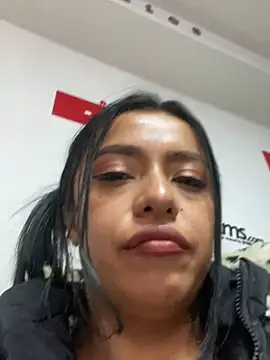 Snapshot of foxxy_nasty chatting on February 2025 08:10:01 PM foxxy nasty online show from February 2025 08:10:01 PM