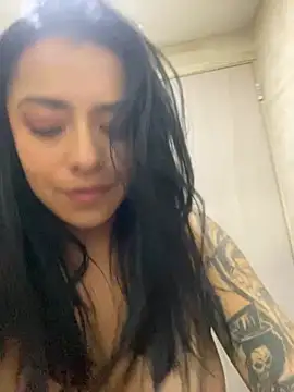 Snapshot of foxxy_nasty chatting on February 2025 08:59:01 PM foxxy nasty online show from February 2025 08:59:01 PM