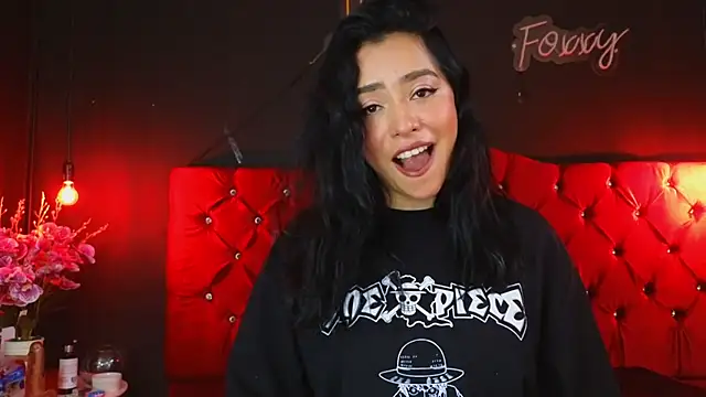 Snapshot of foxxy_nasty chatting on February 2025 06:04:02 PM foxxy nasty online show from February 2025 06:04:02 PM