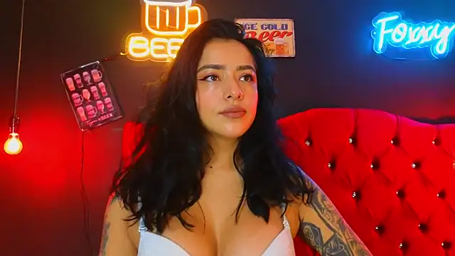 Snapshot of foxxy_nasty chatting on February 2025 02:14:02 PM foxxy nasty online show from February 2025 02:14:02 PM