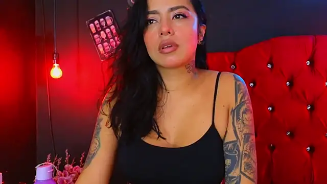 Snapshot of foxxy_nasty chatting on February 2025 04:43:02 PM foxxy nasty online show from February 2025 04:43:02 PM