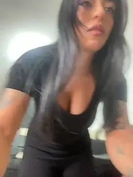 Snapshot of foxxy_nasty chatting on September 2025 04:18:01 PM foxxy nasty online show from September 2025 04:18:01 PM