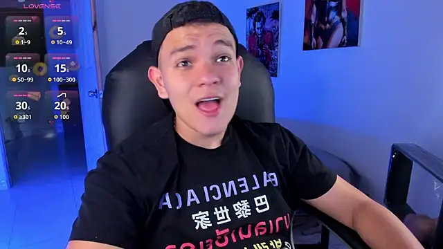 Snapshot of Dunkan_Kravitz chatting on March 2026 12:47:01 AM Dunkan Kravitz online show from March 2026 12:47:01 AM