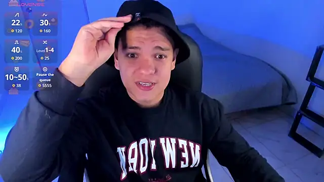 Snapshot of Dunkan_Kravitz chatting on March 2026 05:13:01 AM Dunkan Kravitz online show from March 2026 05:13:01 AM