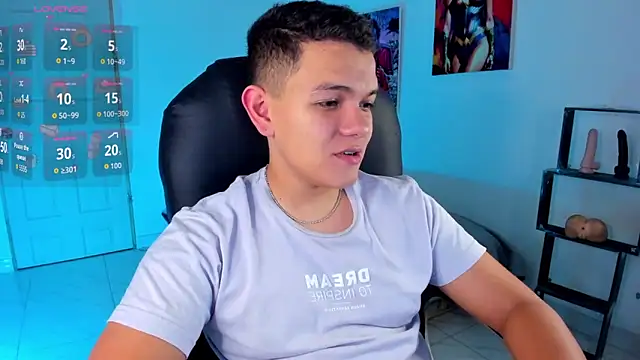 Snapshot of Dunkan_Kravitz chatting on March 2026 12:21:01 AM Dunkan Kravitz online show from March 2026 12:21:01 AM