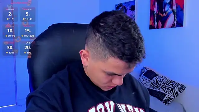 Snapshot of Dunkan_Kravitz chatting on April 2026 01:55:02 PM Dunkan Kravitz online show from April 2026 01:55:02 PM