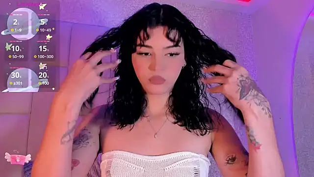 Snapshot of Summer_walkerr chatting on January 2025 12:31:02 PM Summer walkerr online show from January 2025 12:31:02 PM