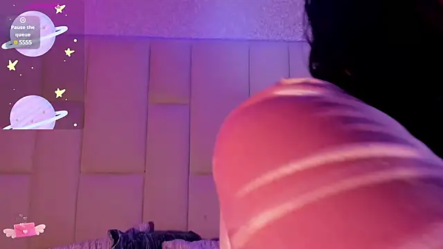 Snapshot of Summer_walkerr chatting on January 2025 12:26:01 PM Summer walkerr online show from January 2025 12:26:01 PM