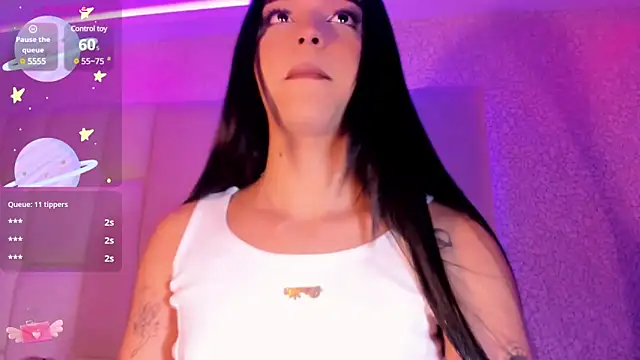 Snapshot of Summer_walkerr chatting on February 2025 06:54:01 PM Summer walkerr online show from February 2025 06:54:01 PM