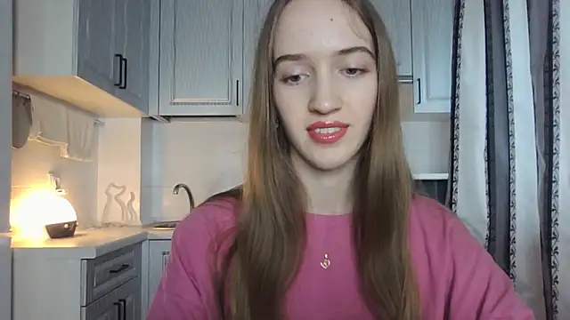 Snapshot of leslie_my_lovee chatting on October 2025 01:31:02 PM leslie my lovee online show from October 2025 01:31:02 PM