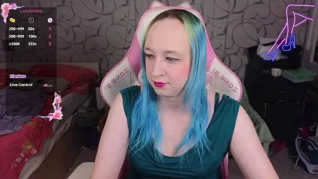 Snapshot of TheTrixy chatting on March 2026 06:16:02 AM TheTrixy online show from March 2026 06:16:02 AM