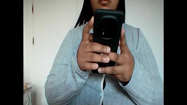 Snapshot of ArisaGonzalez chatting on November 2025 04:20:02 PM ArisaGonzalez online show from November 2025 04:20:02 PM