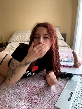 frikigyal online show from November 2025 10:19:01 PM