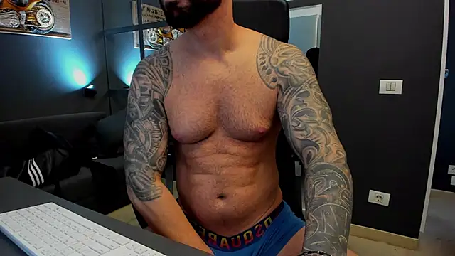 AronGrant online show from January 2025 06:38:02 AM