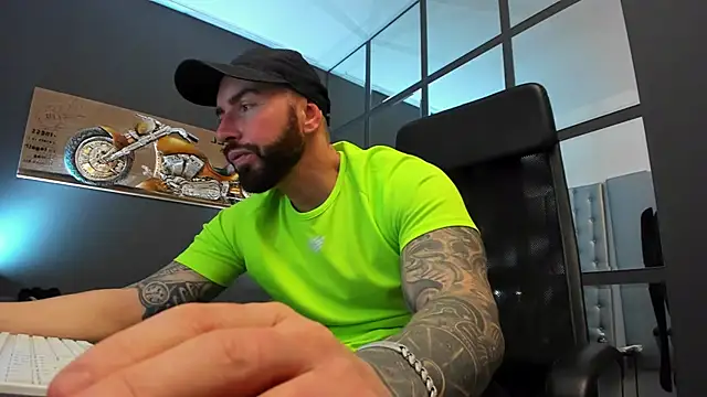 AronGrant online show from January 2025 09:57:01 AM