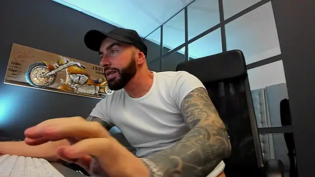 AronGrant online show from February 2025 09:37:01 AM