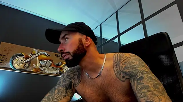 AronGrant online show from November 2025 09:32:02 AM