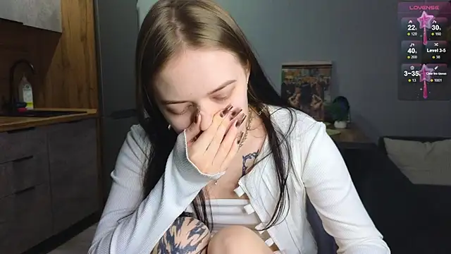 doll lol  online show from January 2025 11:24:01 PM