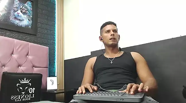 Chris Dick23 online show from March 2025 04:47:02 AM