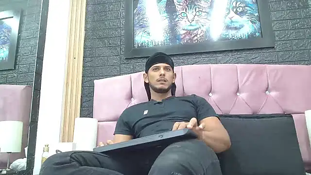 Snapshot of Chris_Dick23 chatting on January 2026 04:27:02 AM Chris Dick23 online show from January 2026 04:27:02 AM