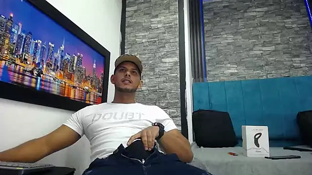 Snapshot of Chris_Dick23 chatting on February 2026 06:22:01 AM Chris Dick23 online show from February 2026 06:22:01 AM