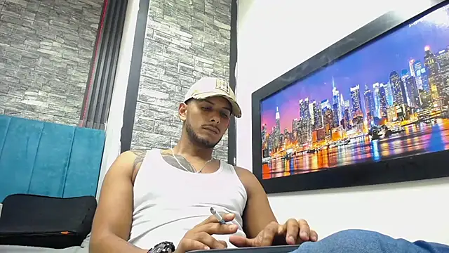 Snapshot of Chris_Dick23 chatting on February 2026 04:38:01 AM Chris Dick23 online show from February 2026 04:38:01 AM