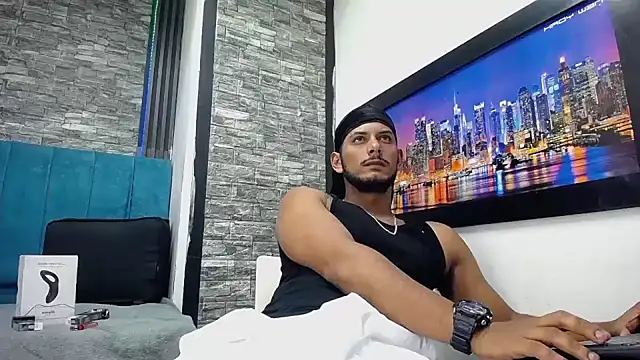 Snapshot of Chris_Dick23 chatting on February 2026 04:33:02 AM Chris Dick23 online show from February 2026 04:33:02 AM