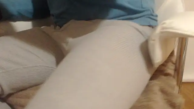 Snapshot of Tecsavy chatting on November 2025 05:24:01 AM Tecsavy online show from November 2025 05:24:01 AM