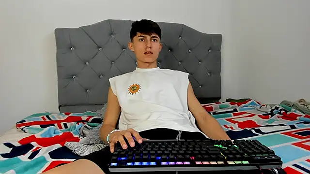 Snapshot of benavides_anthony chatting on January 2025 05:21:02 PM benavides anthony online show from January 2025 05:21:02 PM