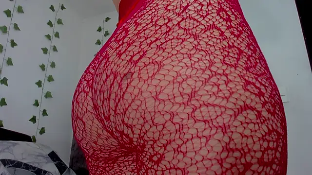 Snapshot of Miaa_Garcia chatting on April 2026 10:43:02 PM Miaa Garcia online show from April 2026 10:43:02 PM