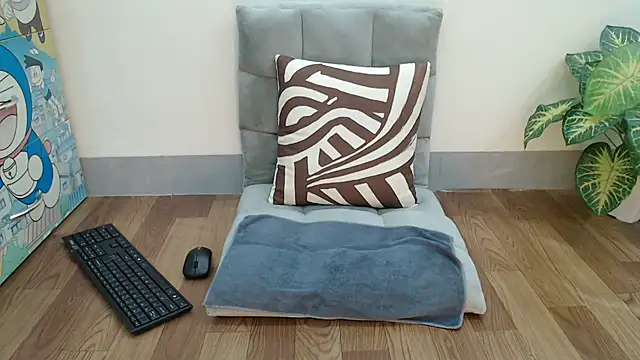 Snapshot of Linn_97 chatting on April 2026 08:11:02 PM Linn 97 online show from April 2026 08:11:02 PM