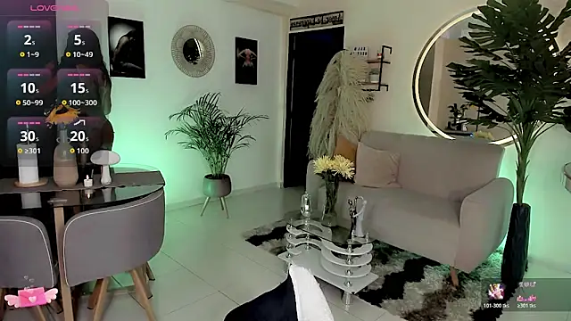 Snapshot of Franciis_4u chatting on April 2026 07:11:02 PM Franciis 4u online show from April 2026 07:11:02 PM