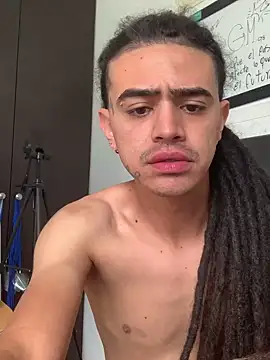 Snapshot of JovenDesobediente chatting on September 2025 04:41:01 PM JovenDesobediente online show from September 2025 04:41:01 PM