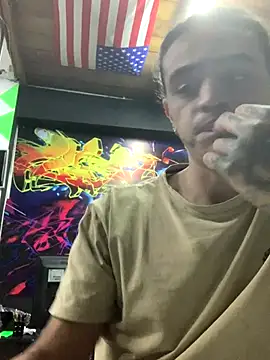 Snapshot of JovenDesobediente chatting on December 2025 11:32:02 PM JovenDesobediente online show from December 2025 11:32:02 PM