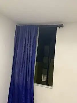 Snapshot of JovenDesobediente chatting on April 2026 04:14:02 AM JovenDesobediente online show from April 2026 04:14:02 AM