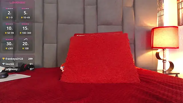 SELENA BIGBOOBS online show from March 2025 09:05:02 PM