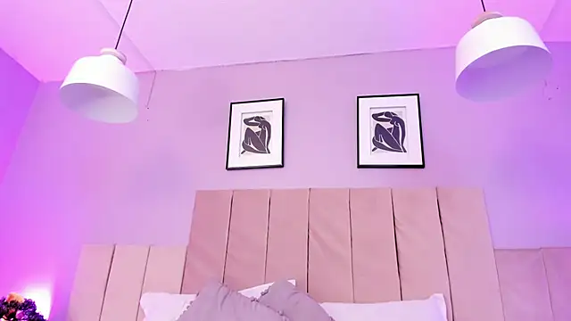 April bowie online show from March 2025 06:21:02 PM