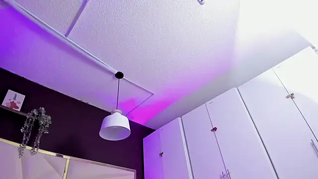 April bowie online show from February 2026 11:32:02 AM