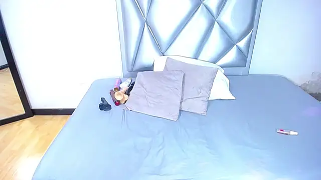 exotic karmella online show from February 2025 12:03:01 AM