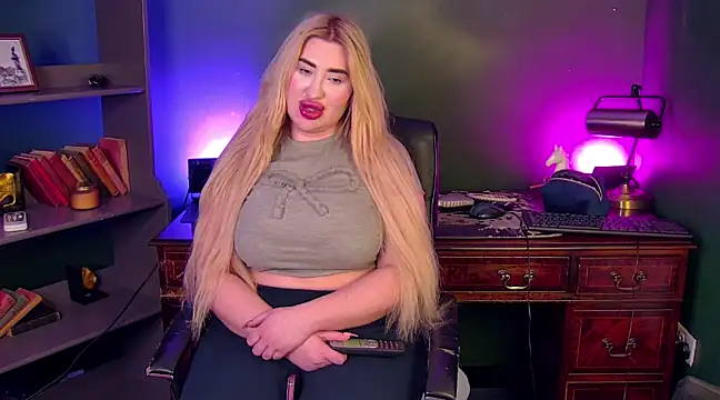 FerrariRedxBabestation online show from March 2025 09:26:02 PM