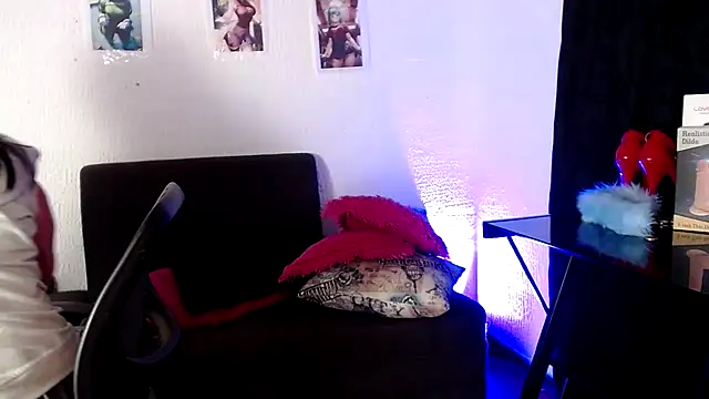 Yeimy sweetf online show from January 2025 06:57:01 AM