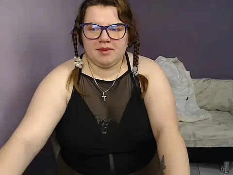 Snapshot of so_shy chatting on October 2025 07:16:01 AM so shy online show from October 2025 07:16:01 AM