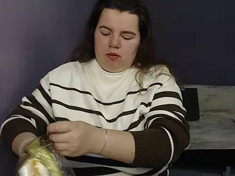 Snapshot of so_shy chatting on October 2025 06:55:01 AM so shy online show from October 2025 06:55:01 AM