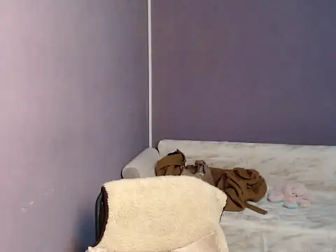 Snapshot of so_shy chatting on November 2025 08:15:02 AM so shy online show from November 2025 08:15:02 AM