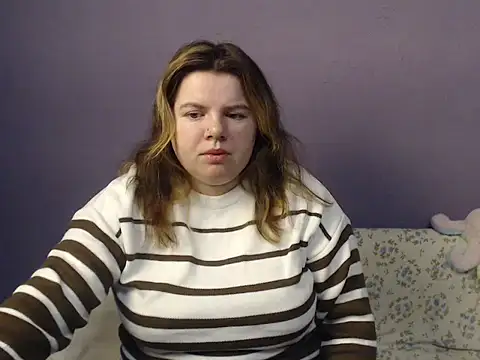 Snapshot of so_shy chatting on November 2025 07:19:02 AM so shy online show from November 2025 07:19:02 AM