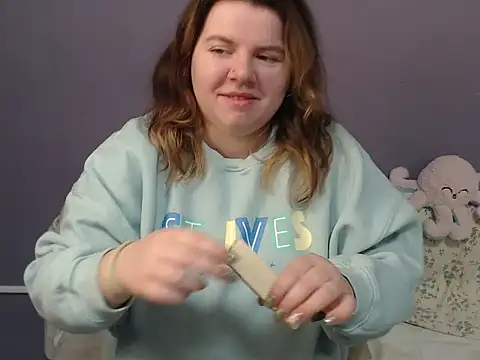 Snapshot of so_shy chatting on November 2025 07:54:01 AM so shy online show from November 2025 07:54:01 AM