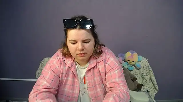 so shy online show from May 2026 07:15:02 AM