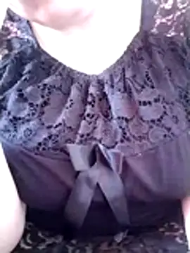 Snapshot of carmelasexy chatting on October 2025 11:43:01 AM carmelasexy online show from October 2025 11:43:01 AM