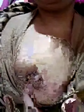 Snapshot of carmelasexy chatting on December 2025 04:35:01 PM carmelasexy online show from December 2025 04:35:01 PM