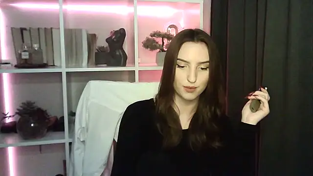 X Alisa online show from November 2025 07:26:01 PM